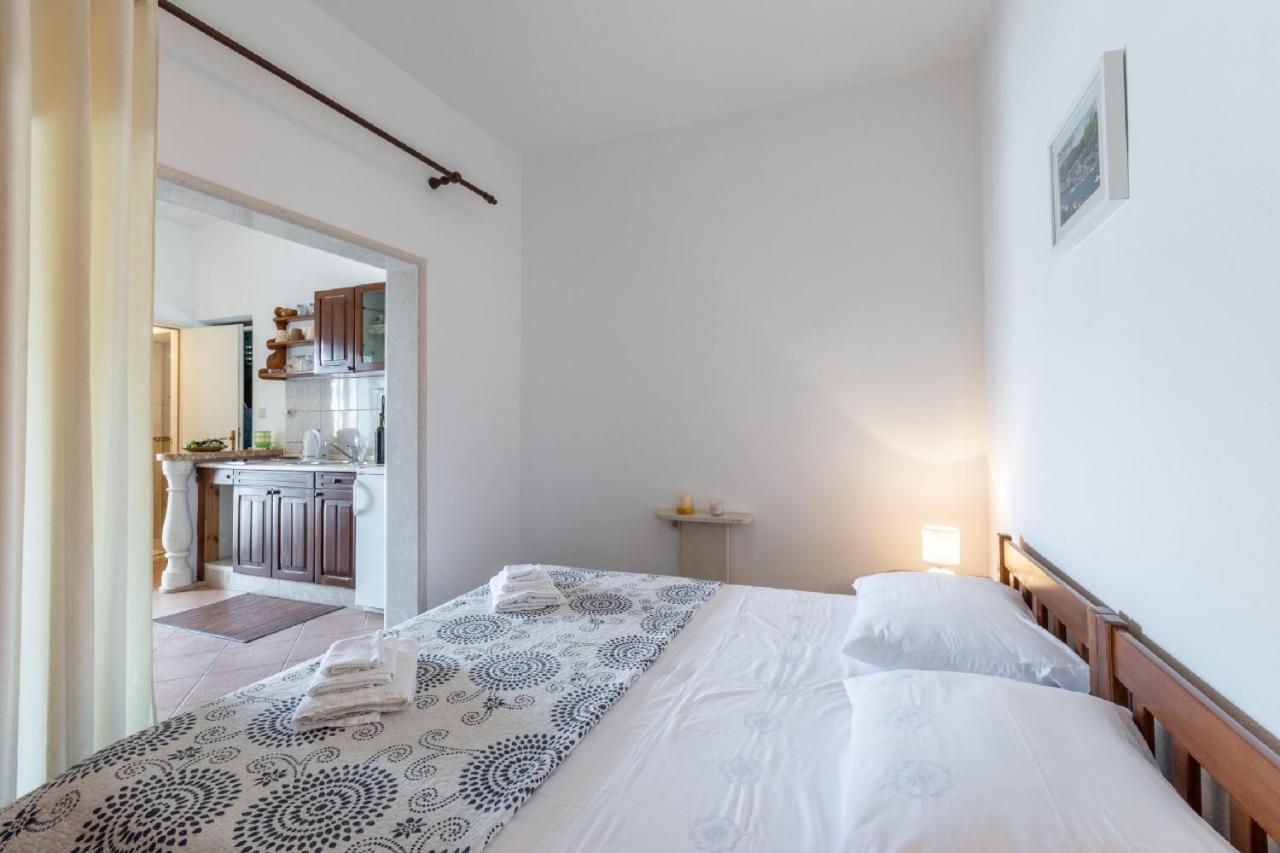 Apartments Darija Pucisca Dış mekan fotoğraf