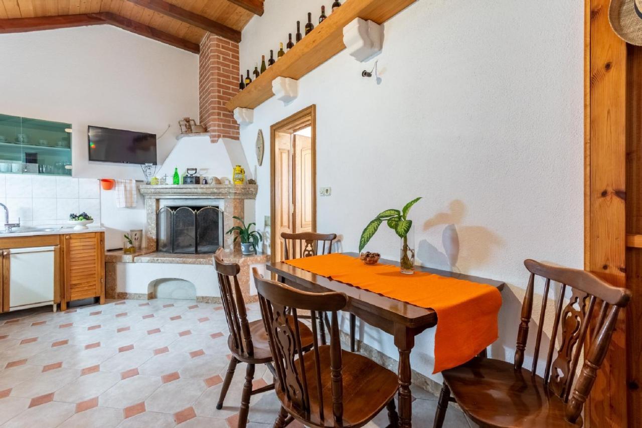 Apartments Darija Pucisca Dış mekan fotoğraf