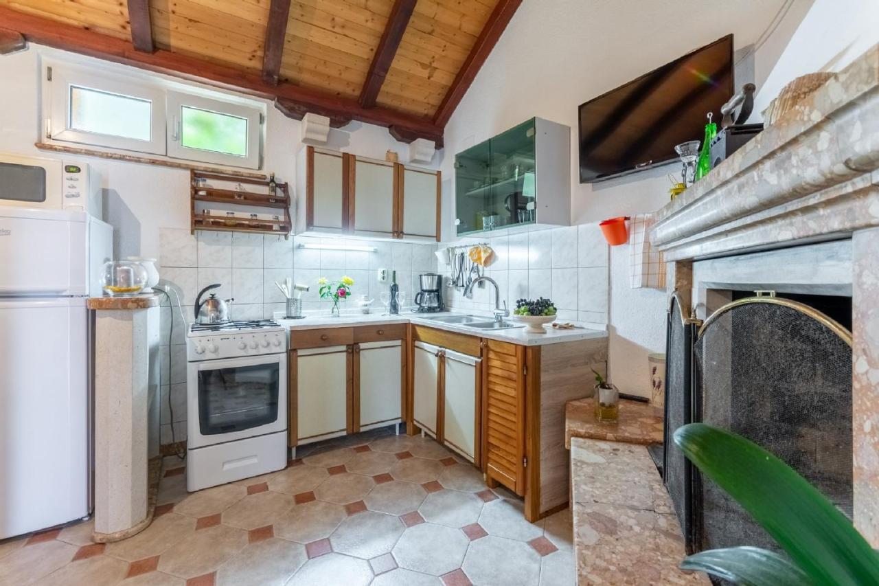 Apartments Darija Pucisca Dış mekan fotoğraf
