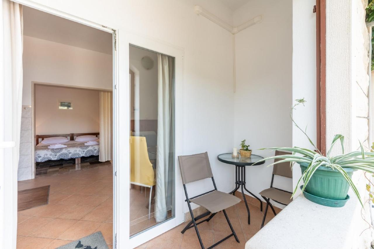Apartments Darija Pucisca Dış mekan fotoğraf